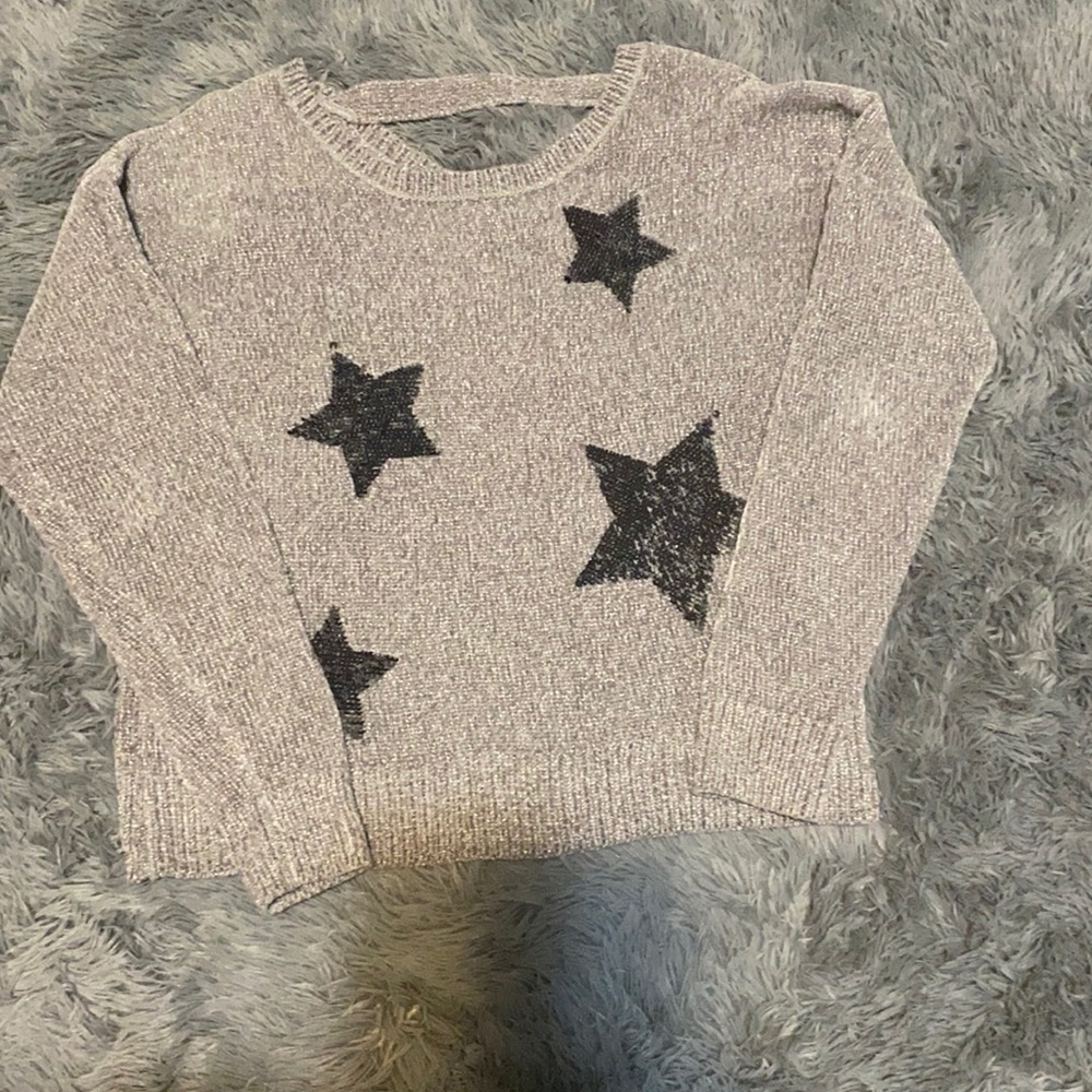 Grey star sweater size 14/16 girls
